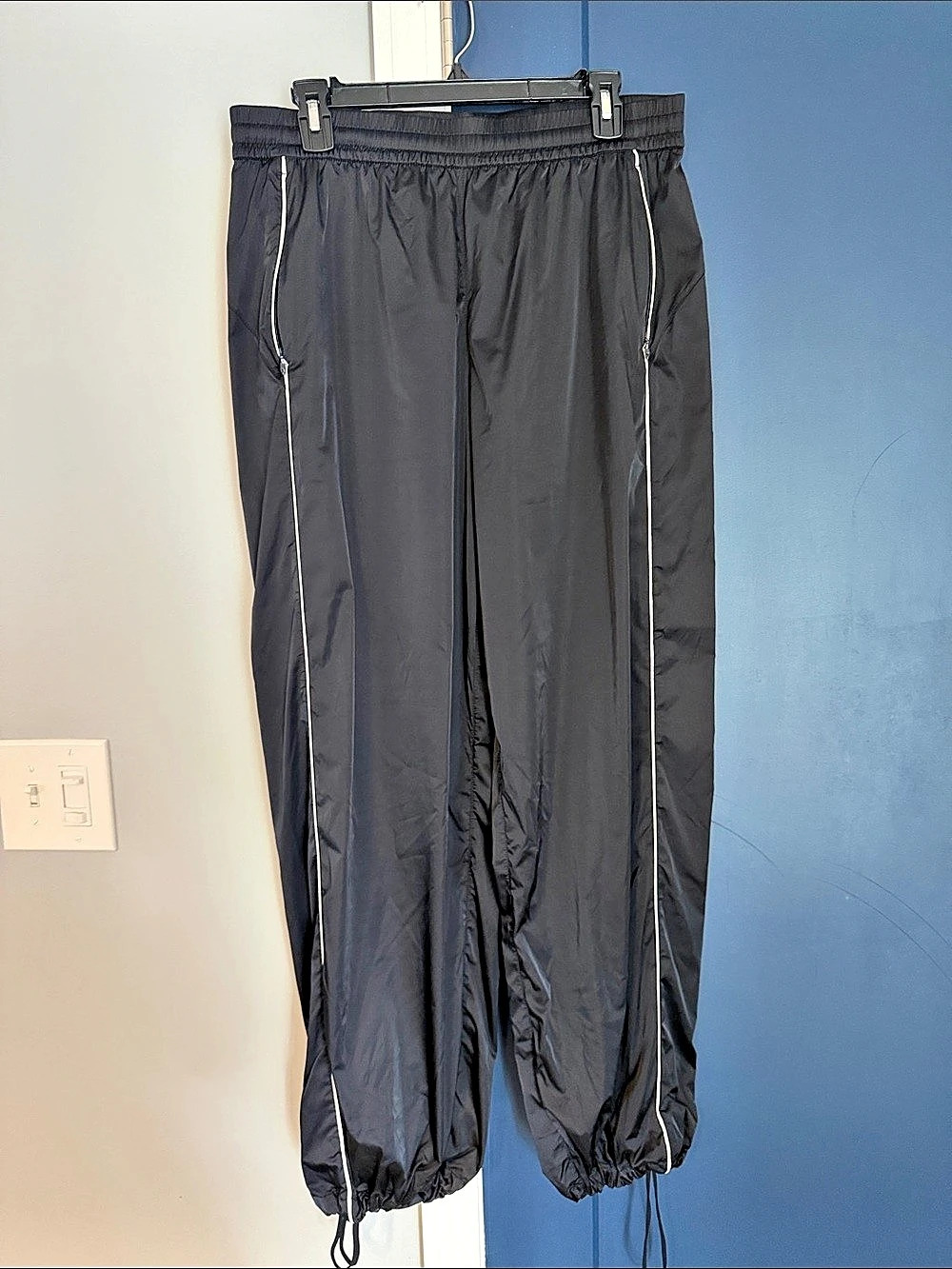lululemon stretch satin large 10 12 nwot Wide-Leg Track Pant Black